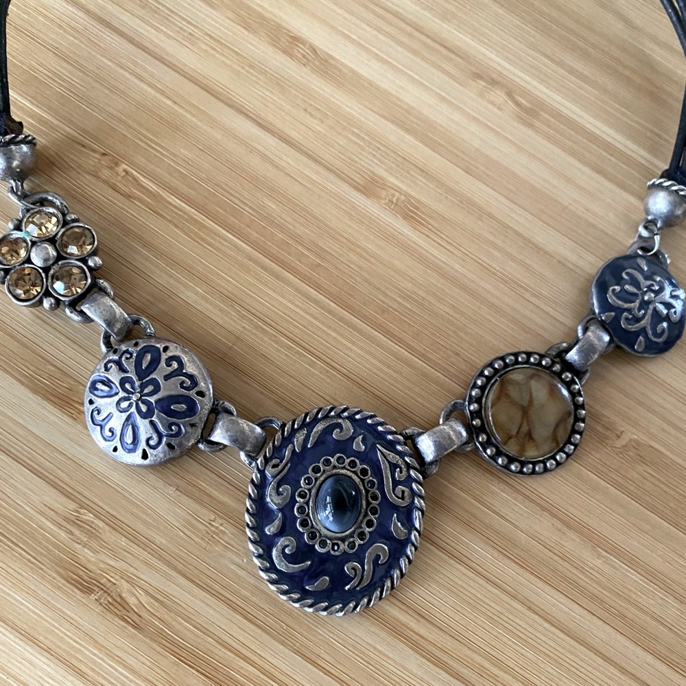 Chico’s Vintage Chunky Western Statement Necklace - Picture 4 of 12